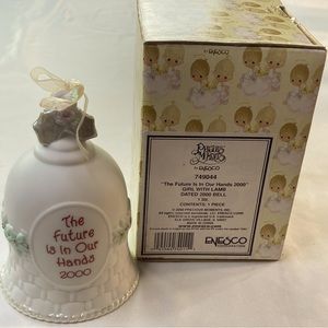 Precious Moments’ Girl with lamb dated bell 2000’.   749044